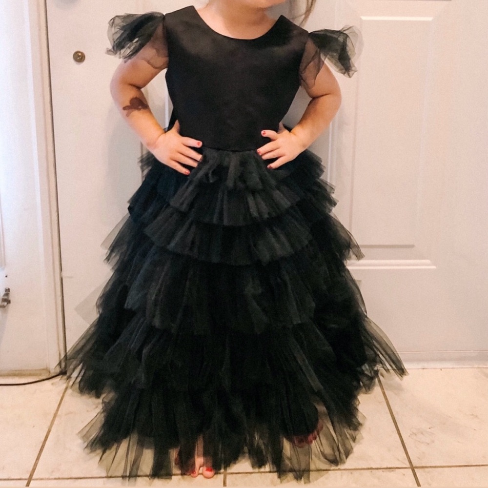 Kids Black Tiered Tulle Halloween Costume Dress with Puff Sleeves